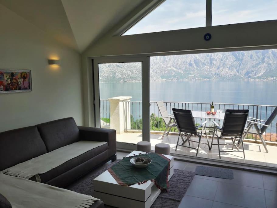 2Br Apartment With Pool Kotor Eksteriør billede