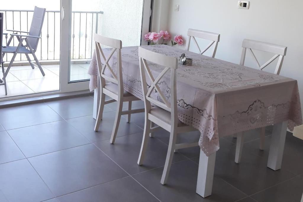 2Br Apartment With Pool Kotor Eksteriør billede