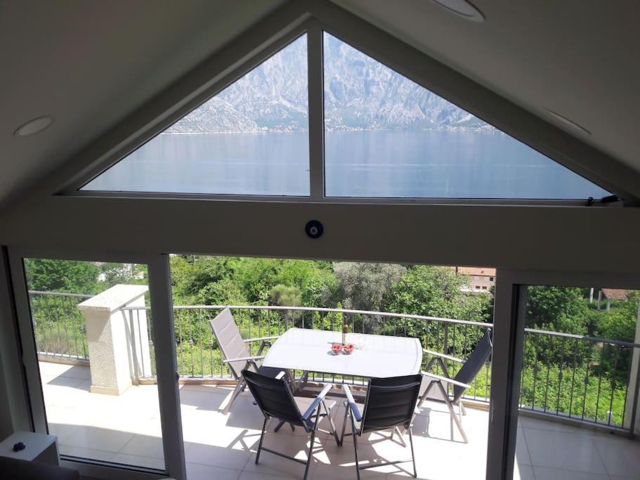 2Br Apartment With Pool Kotor Eksteriør billede