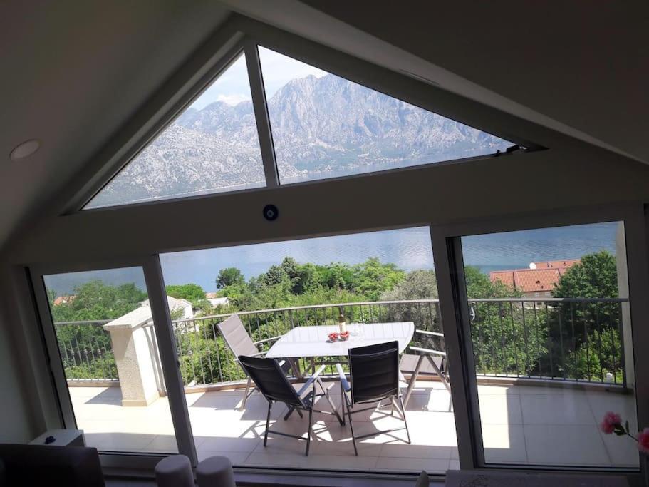 2Br Apartment With Pool Kotor Eksteriør billede